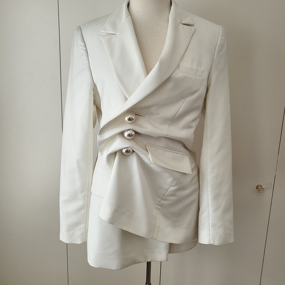 KIMHÉKIM Jackets & Blazers - KIMHÉKIM Venus Blazer Size 38 Assymetric Ivory Off White